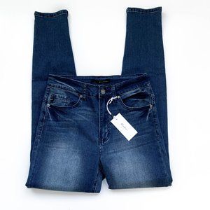Kancan NWT high rise dark wash skinny jeans 26